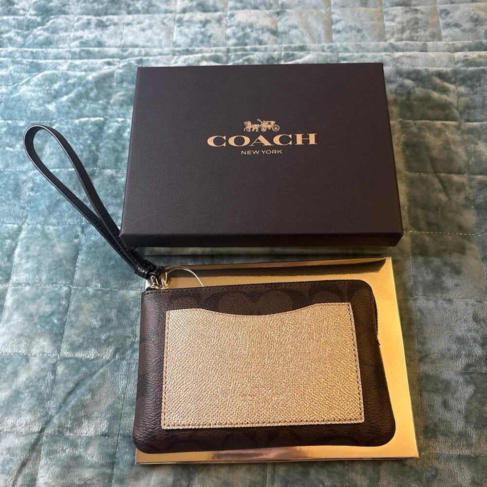 Coach Boxed Corner Zip Wristlet in Leather with Exterior Slip Pocket